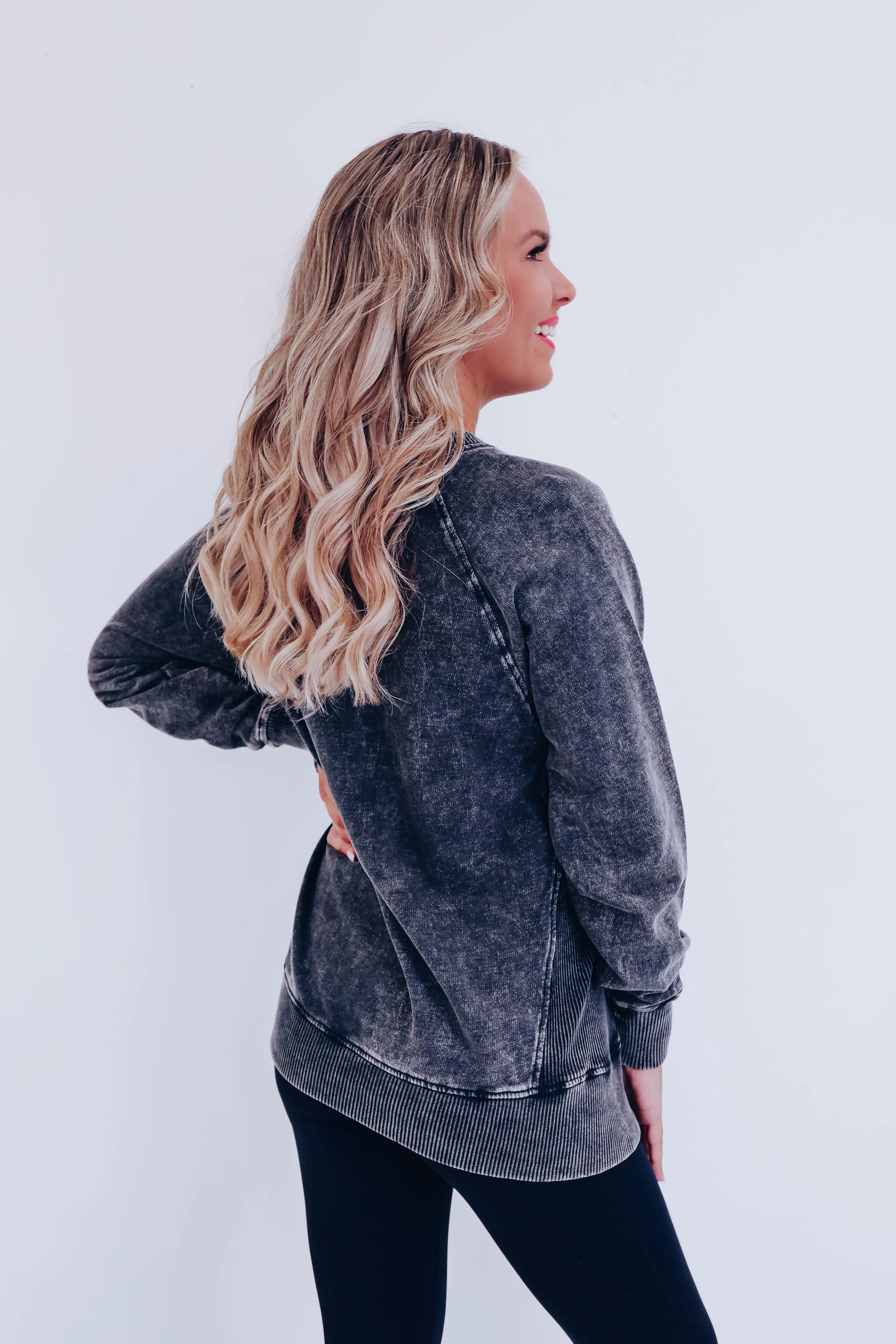 Amelia Acid Washed Sweatshirt - Ash Black