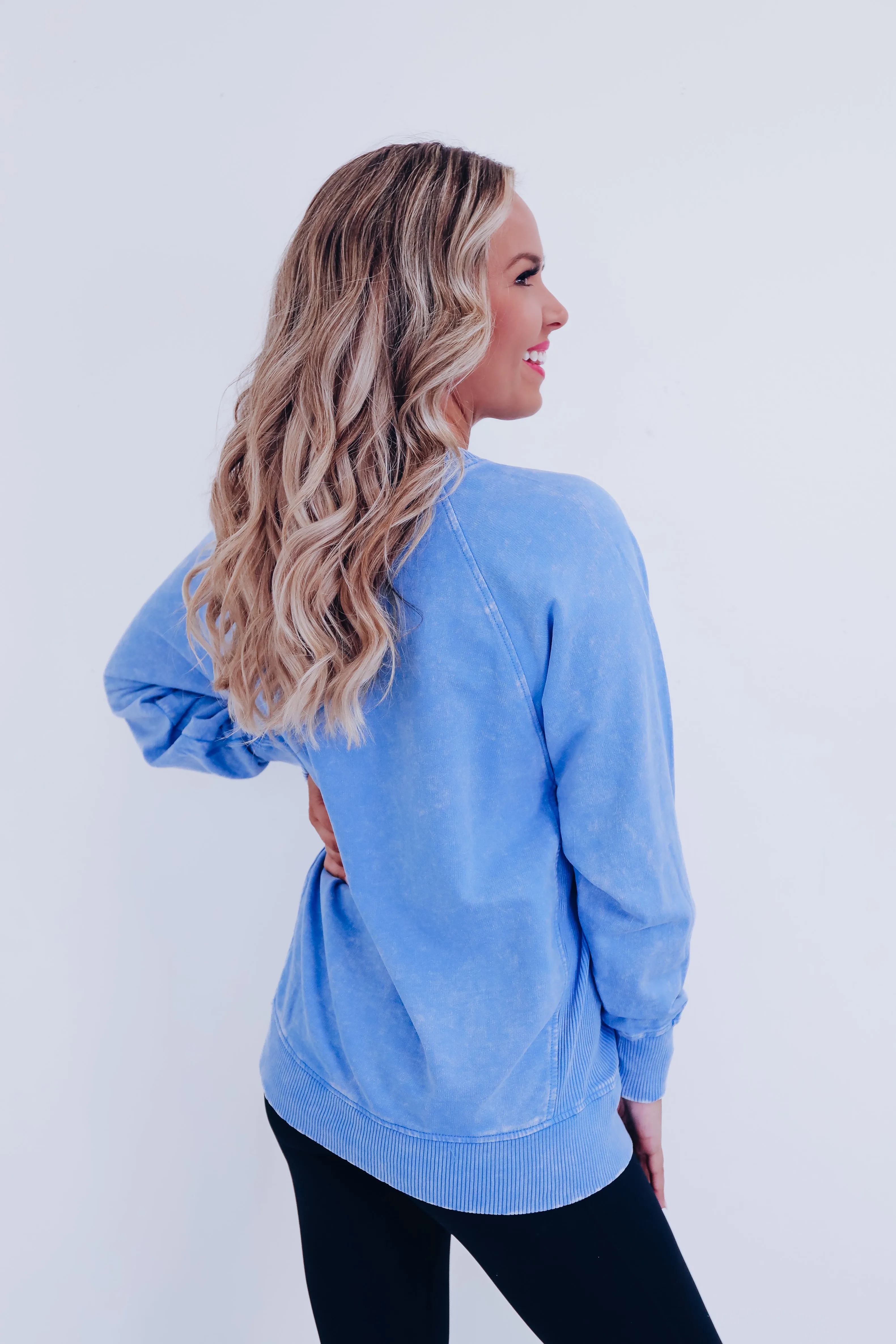 Amelia Acid Washed Sweatshirt - Blue