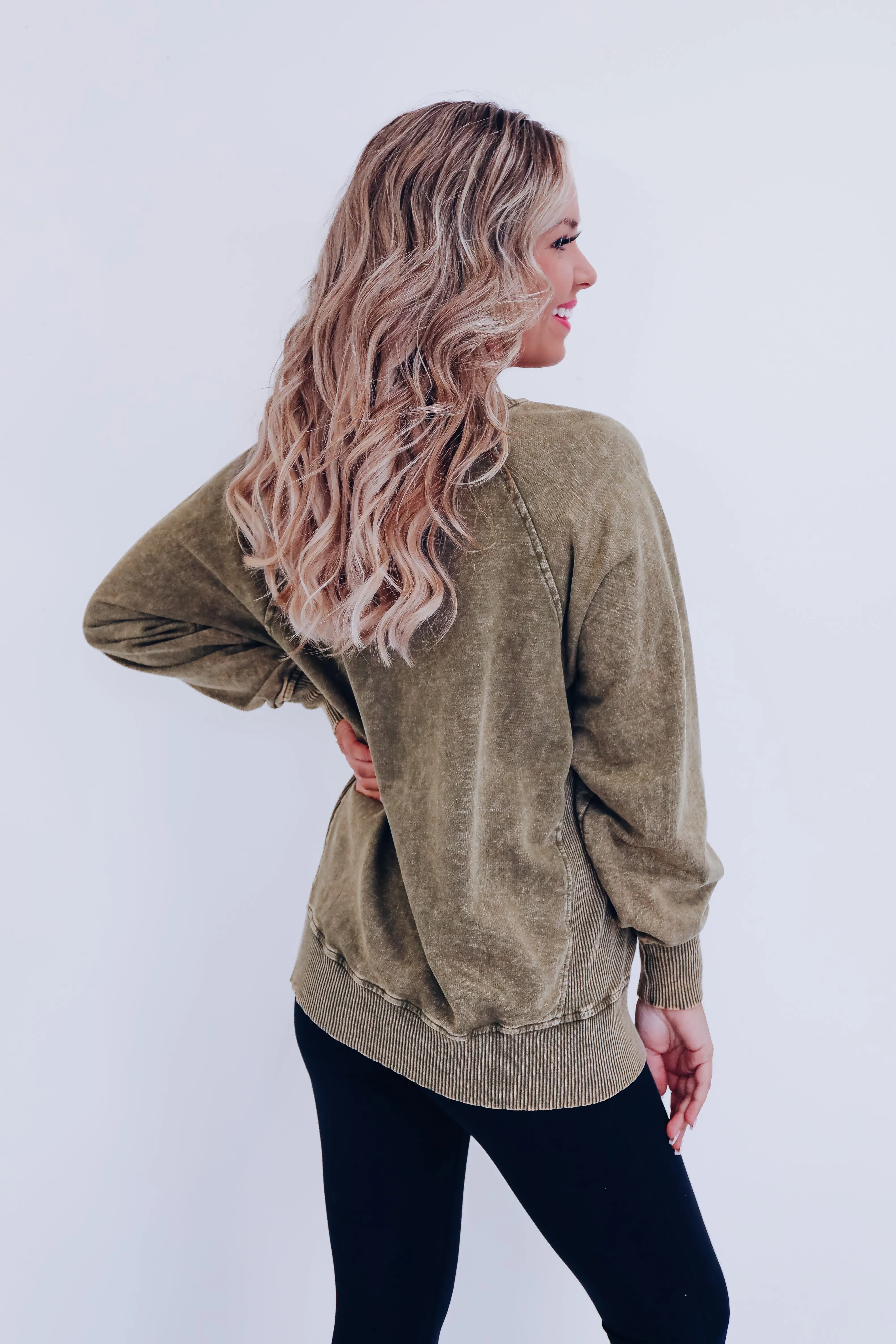 Amelia Acid Washed Sweatshirt - Dark Olive