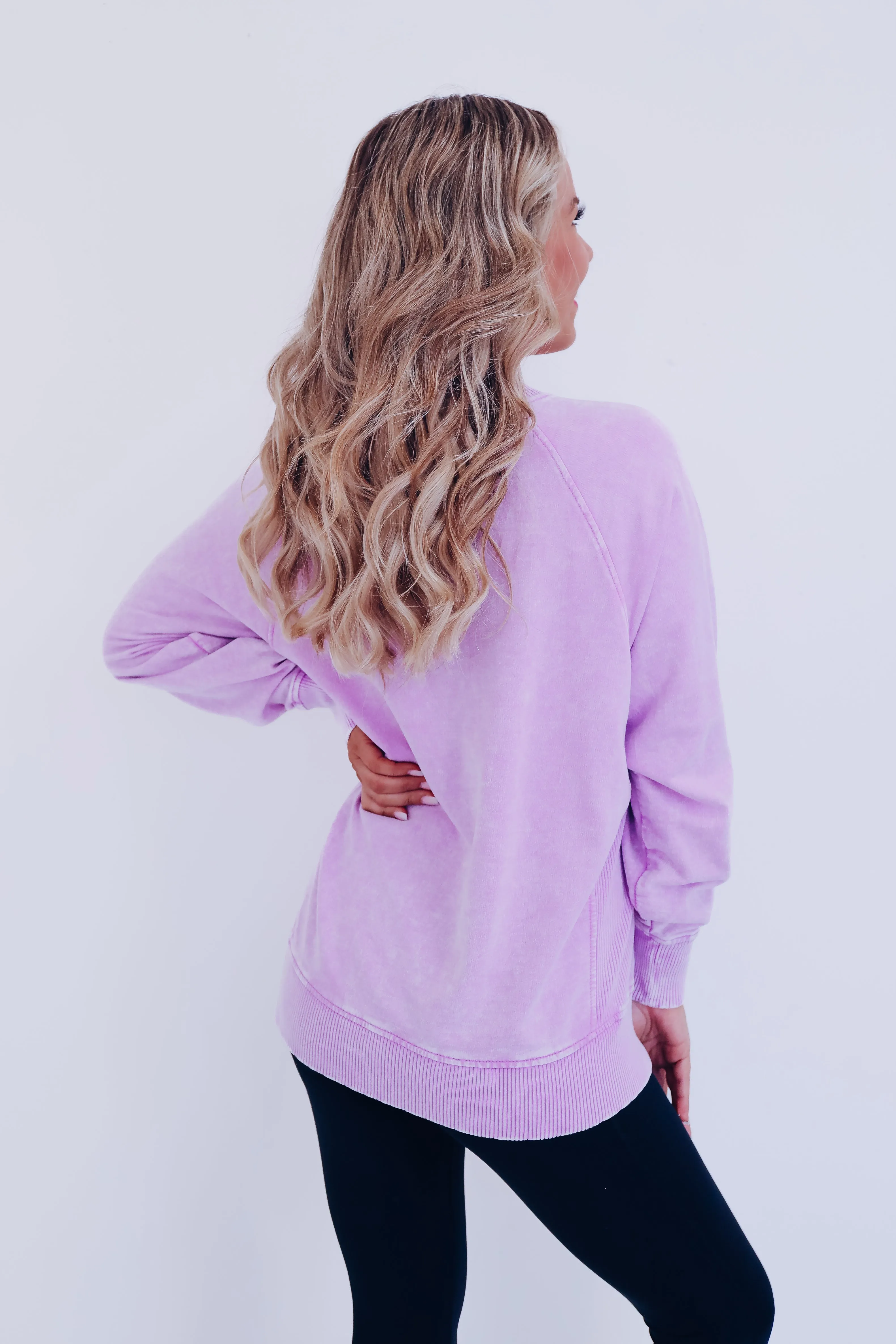 Amelia Acid Washed Sweatshirt - Lavender