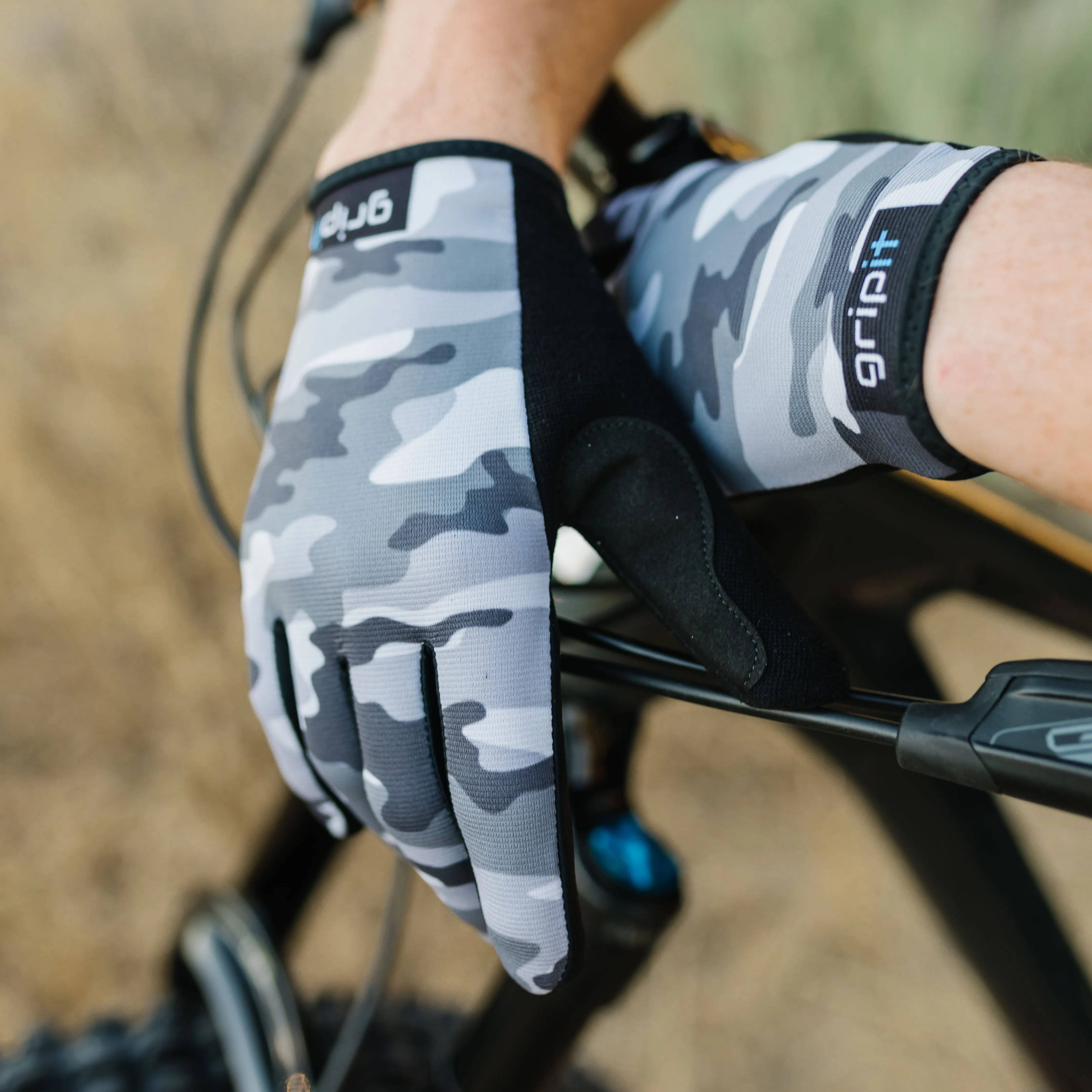 B&W Camo | All Ride Glove