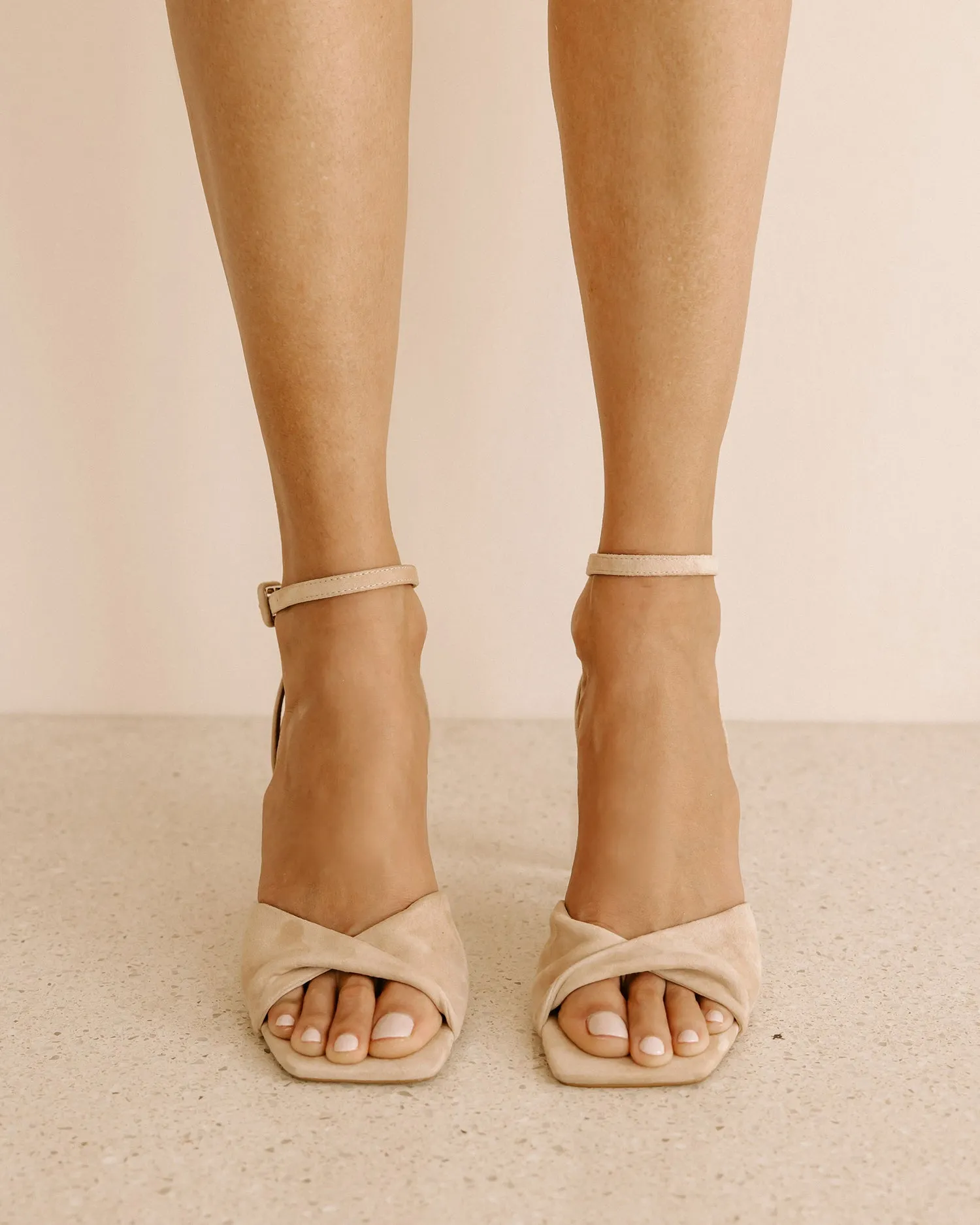 FLIRT - NUDE SUEDE HEELS