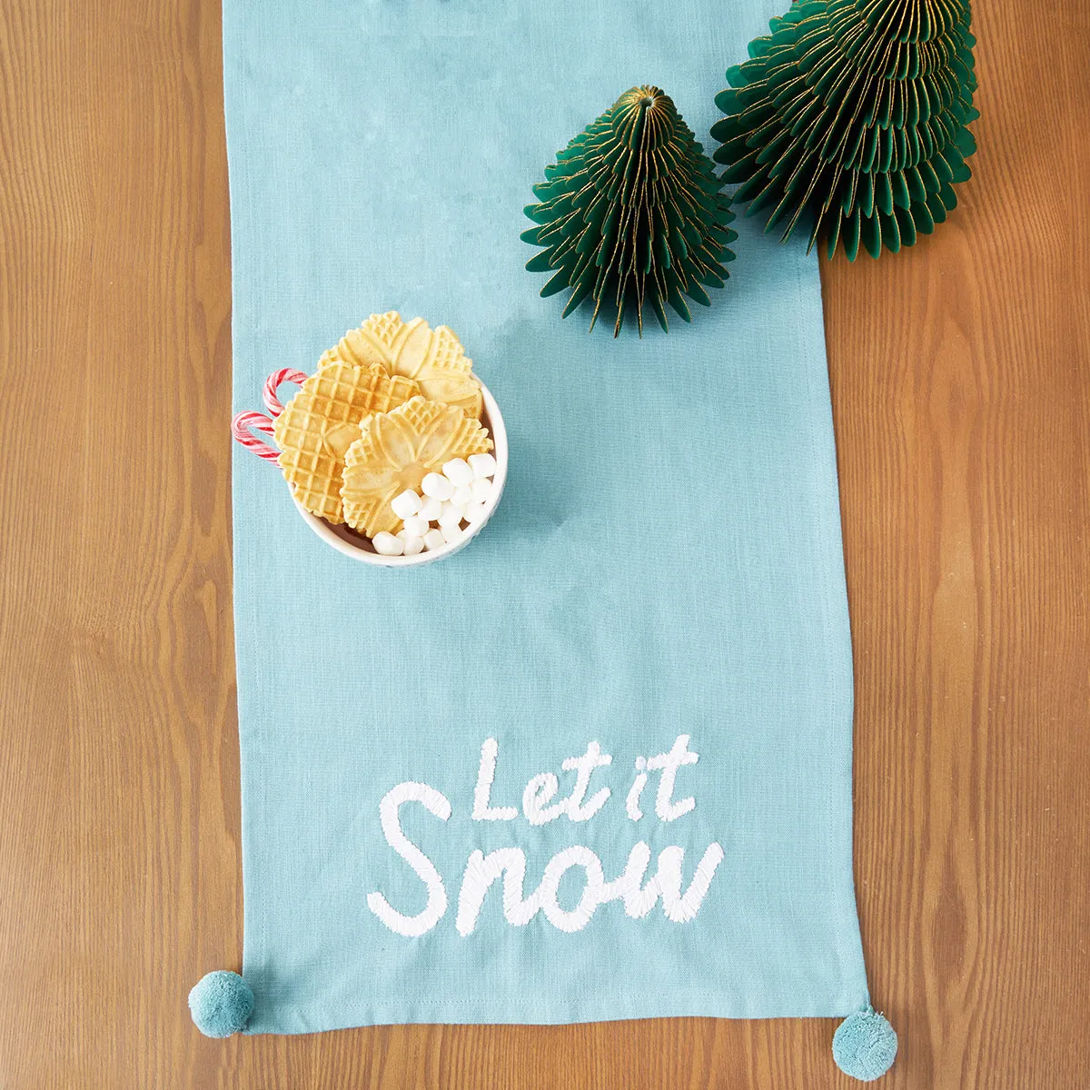 Let It Snow Table Linens