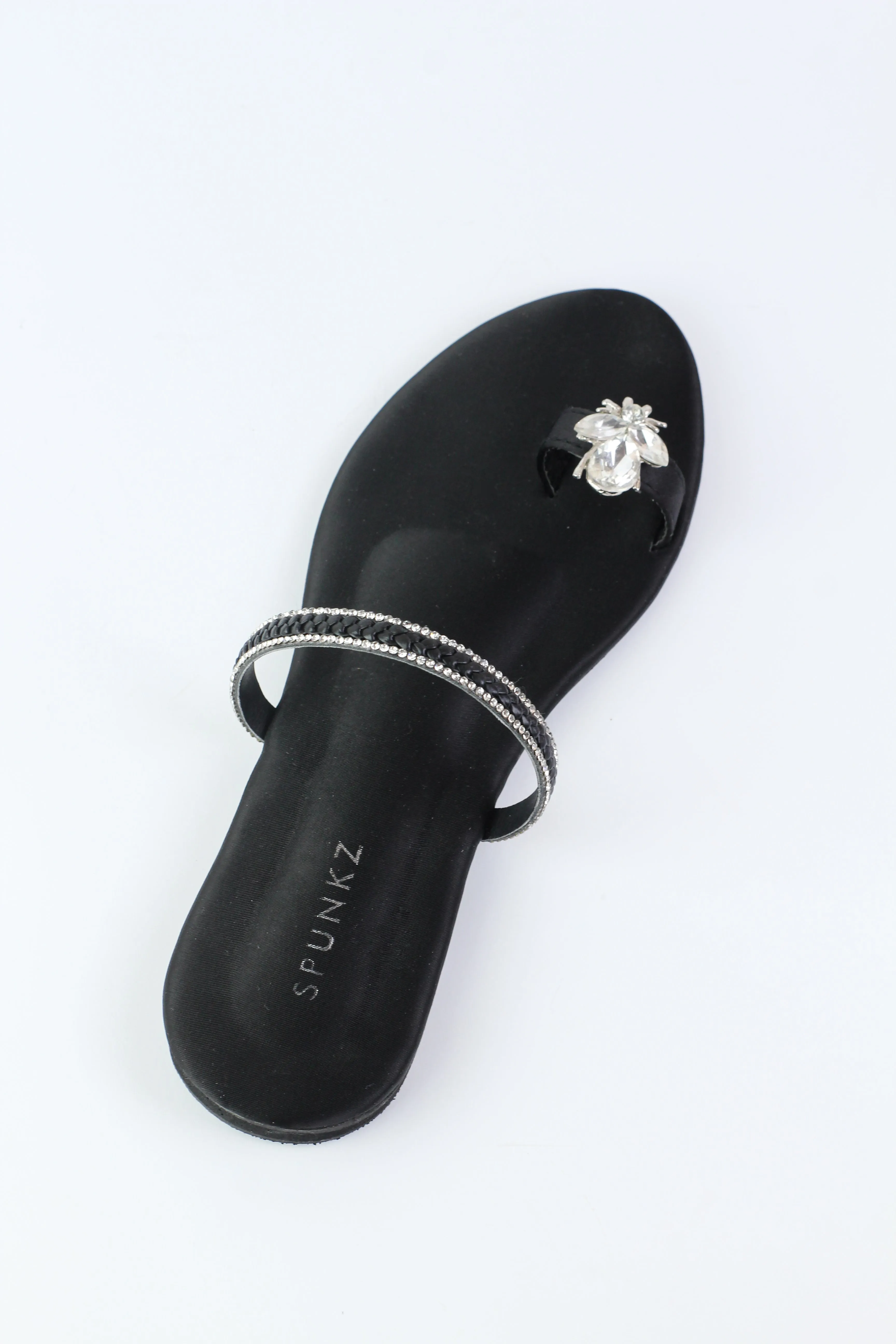 Zuri Black Diamond Bee Decor Toe Ring Flat Sandals